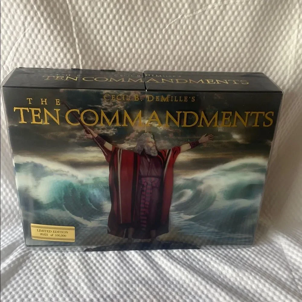 The Ten Commandments Limited Edition Set 18,622 of 100,000. Plays Bluray & DVD - Picture 1 of 11